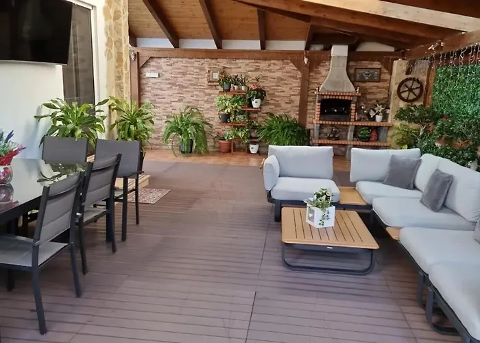 Villa Sunny With Private Pool In + Enclosed Garden